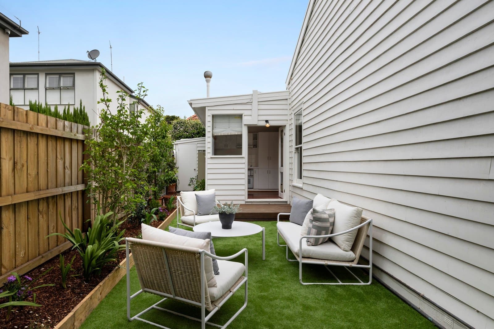 24 Normanby Place, Windsor - Thumbnail 4