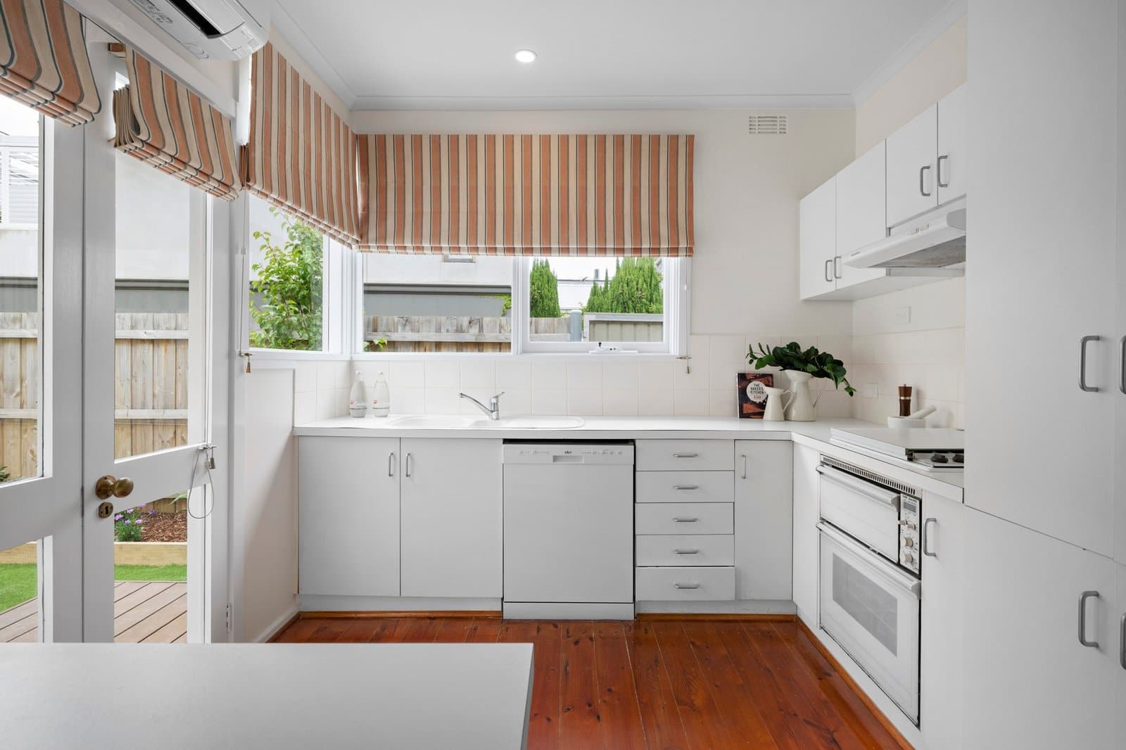 24 Normanby Place, Windsor - Thumbnail 5