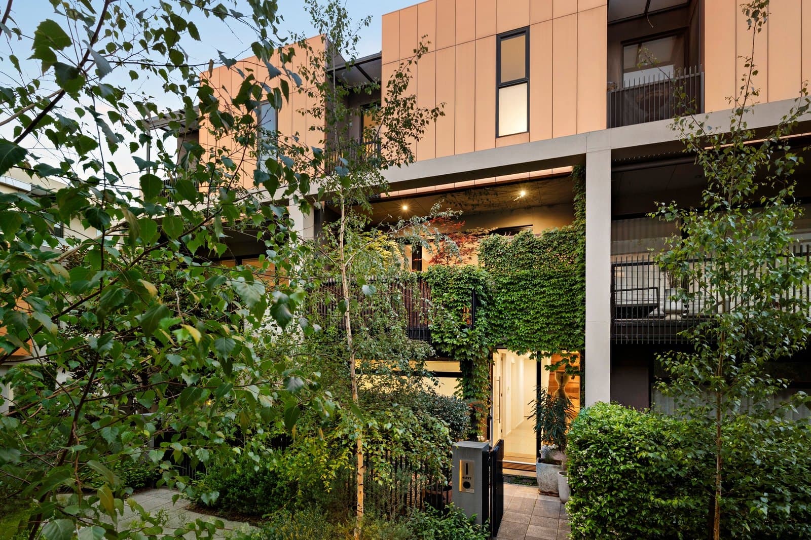 Residence 4, 297 Dorcas Street, South Melbourne - Image 1