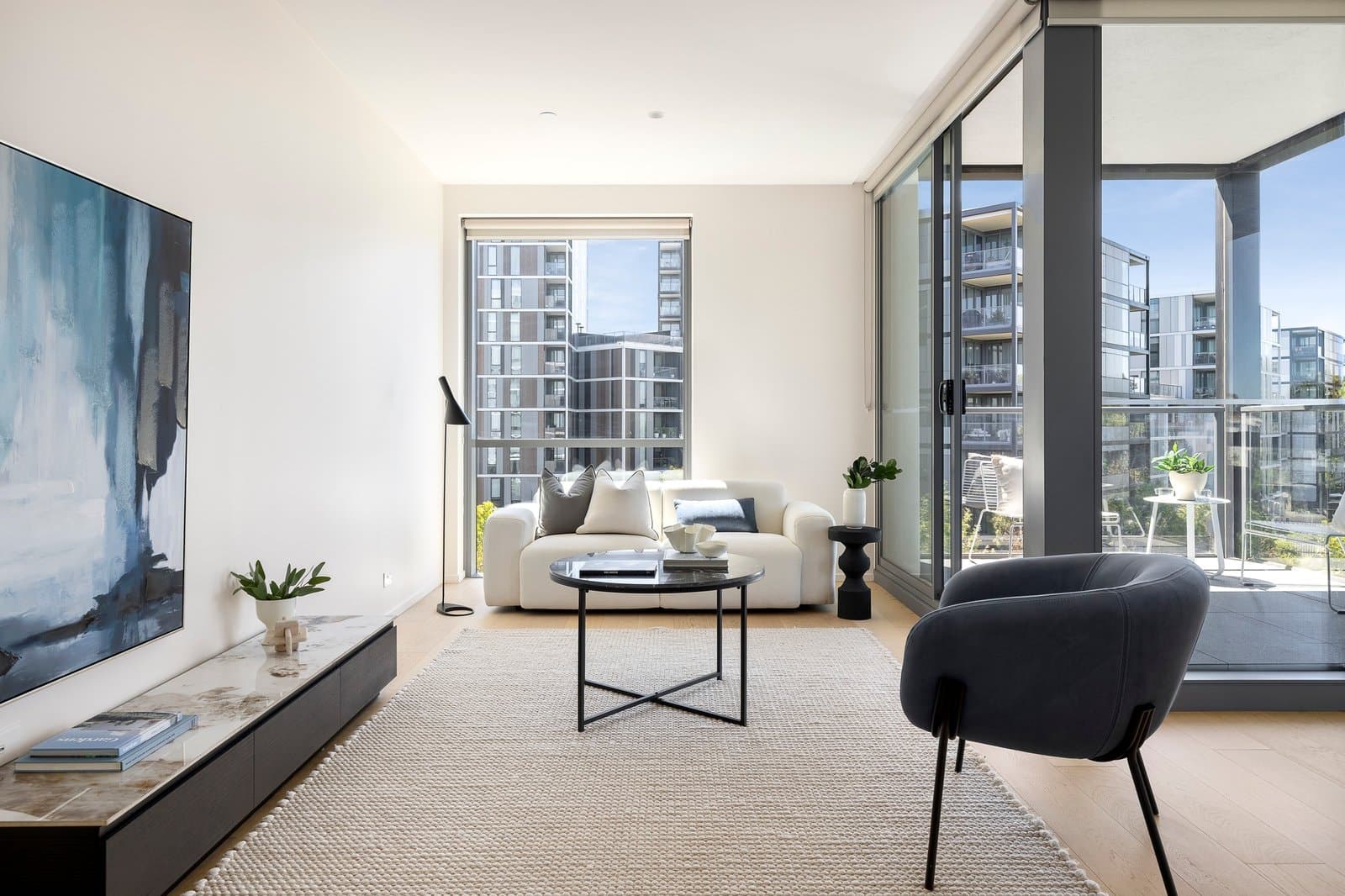 304/3 Evergreen Mews, Armadale - Image 1