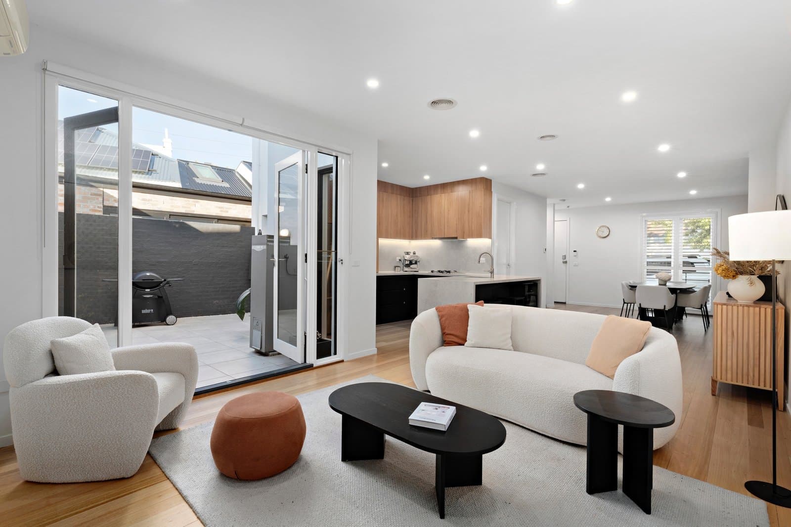 421 Nott Street, Port Melbourne - Thumbnail 3
