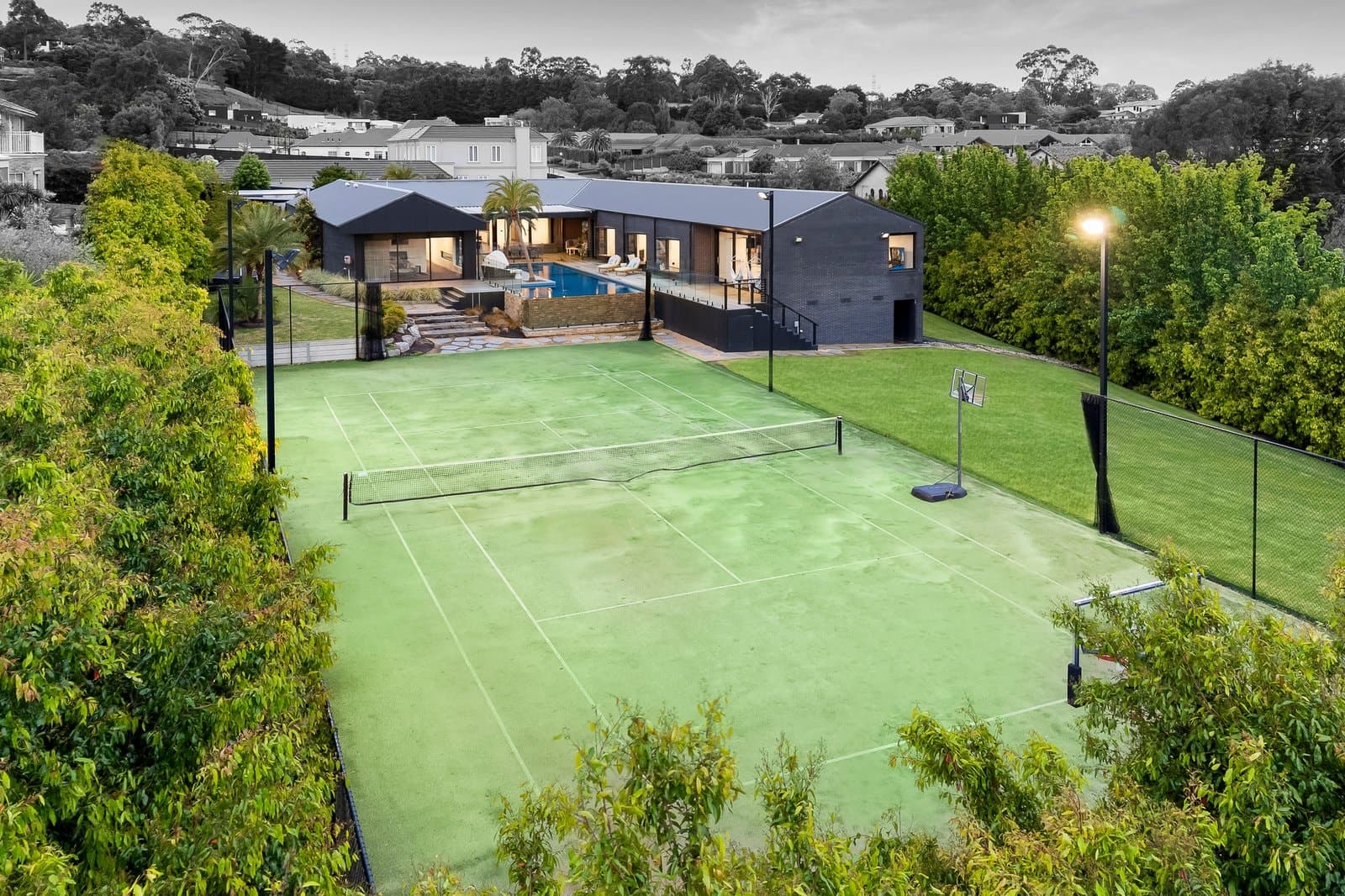 4-5 Adare Court, Berwick - Thumbnail 2