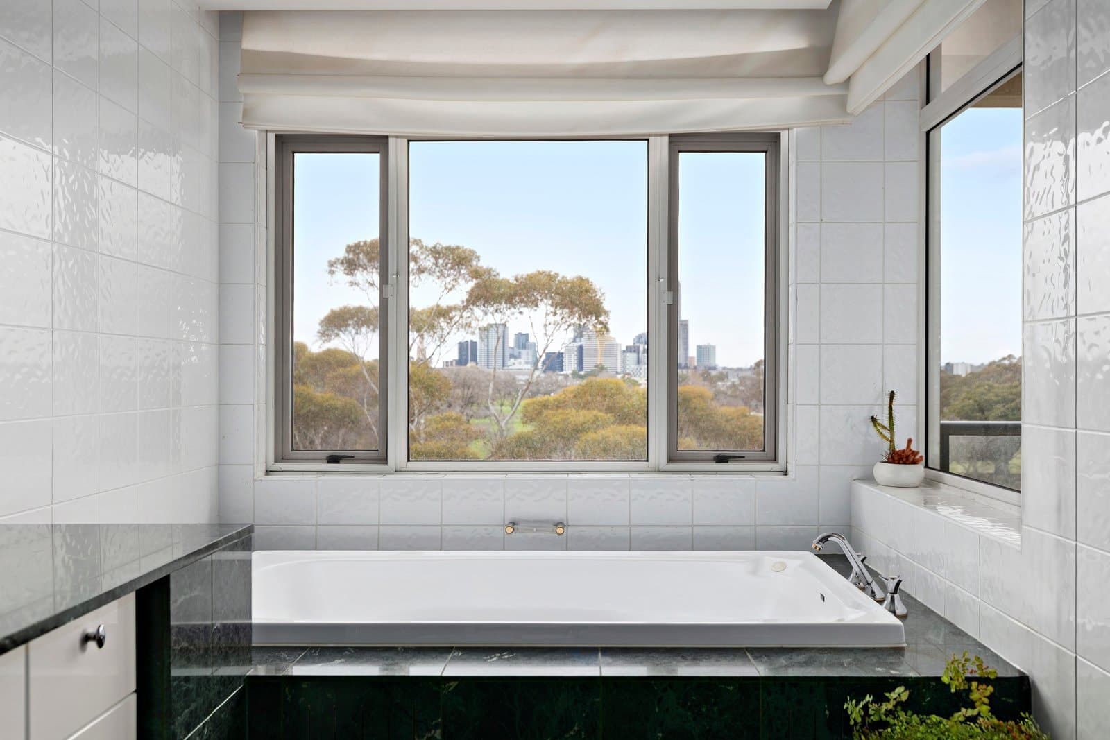 802/469 St Kilda Road, Melbourne - Thumbnail 8