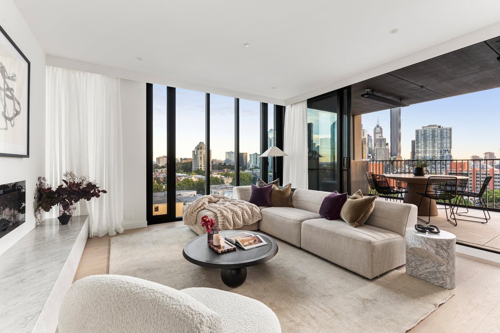 803/127 Cardigan Street, Carlton - Thumbnail 2