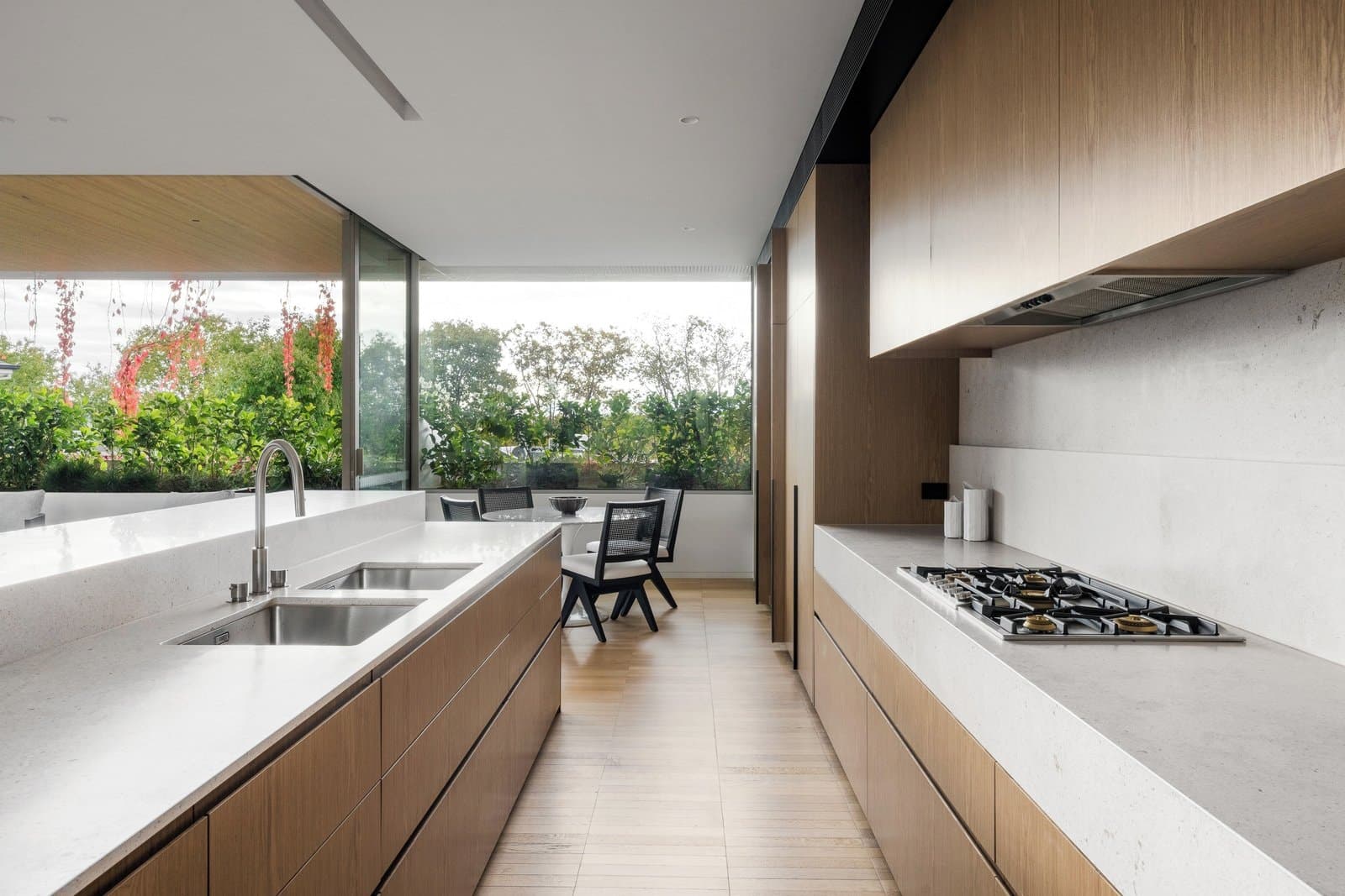 203/63 Heyington Place, Toorak - Thumbnail 3