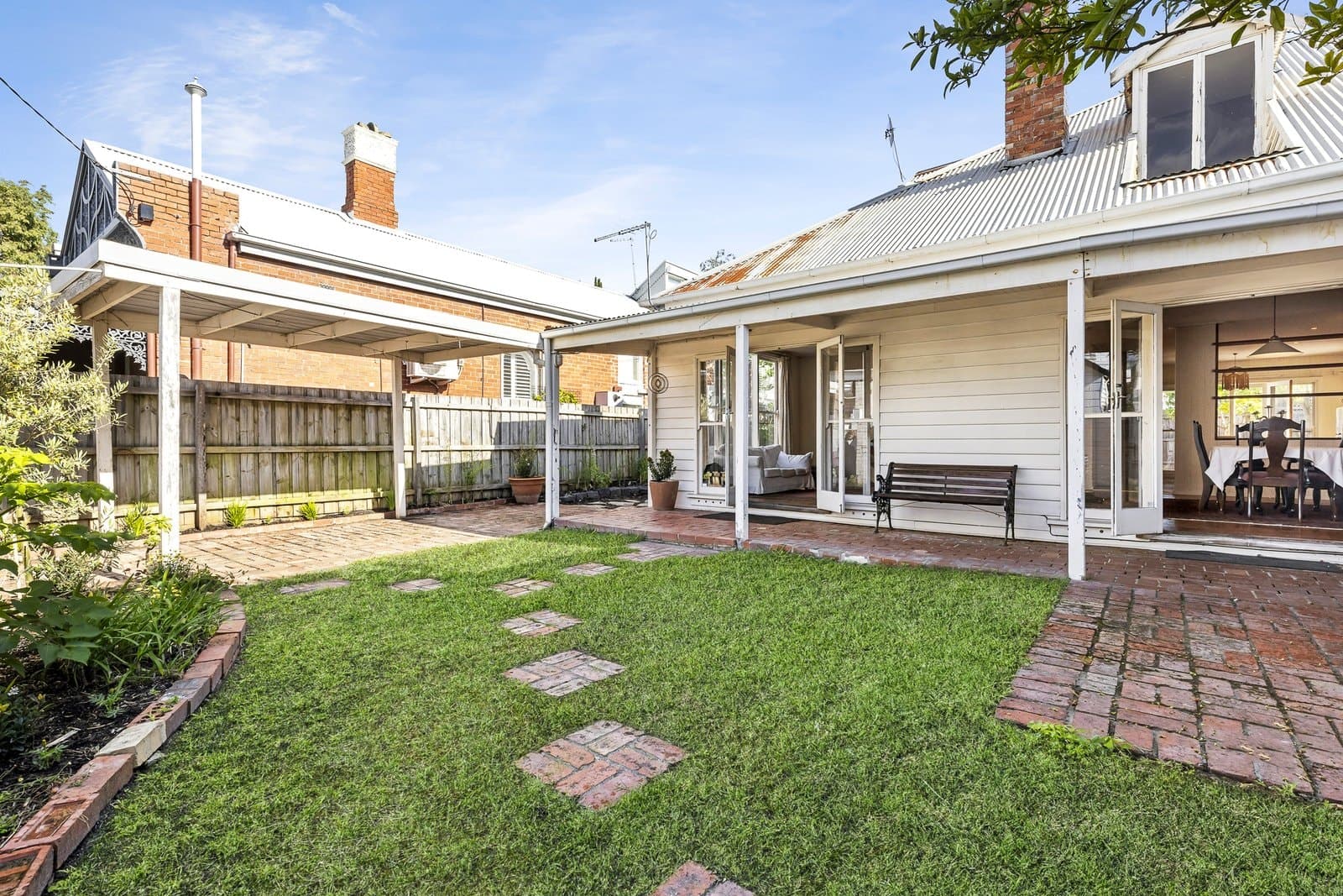 14 Lang Street, South Yarra - Thumbnail 3