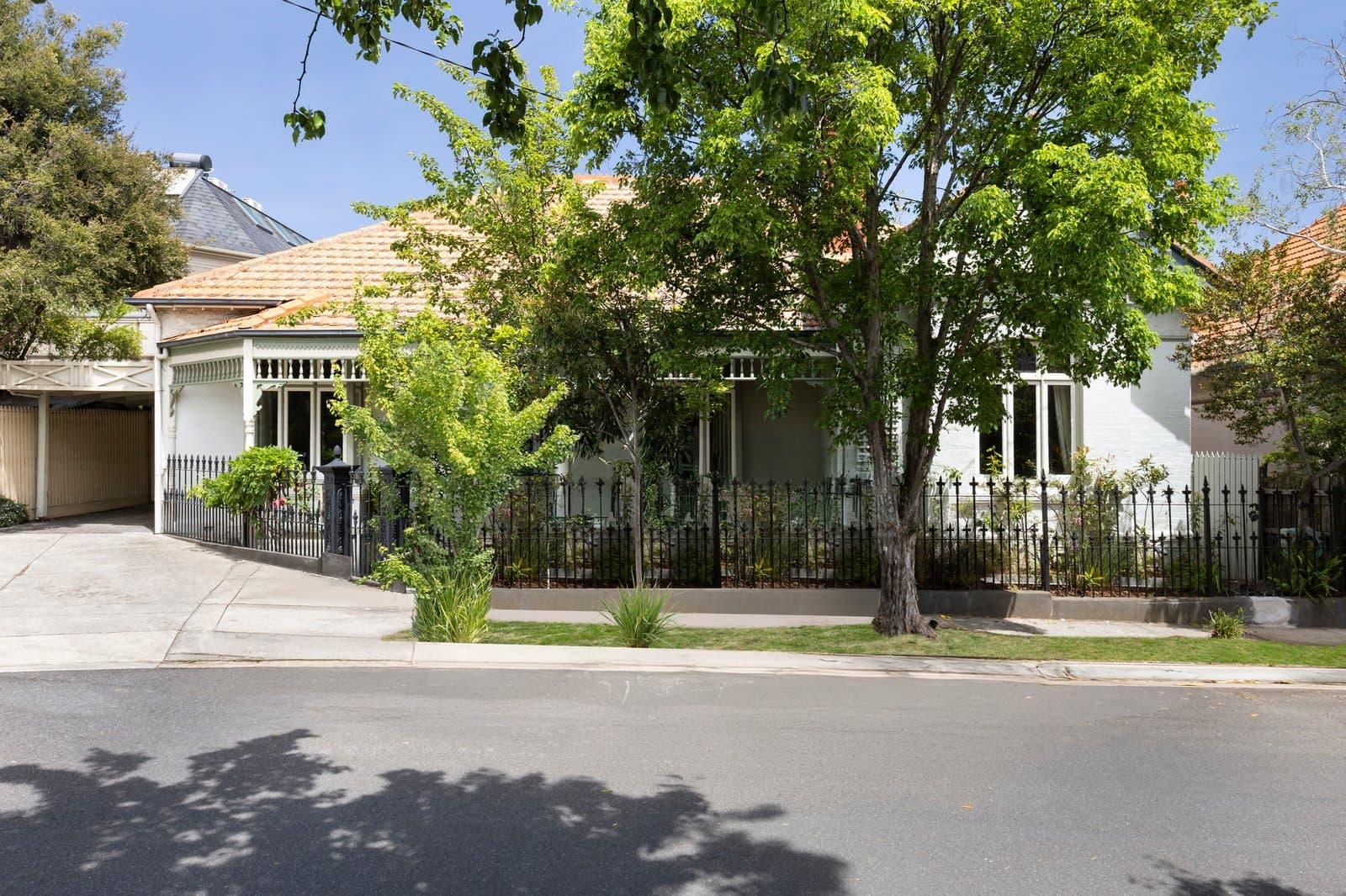 10 Gordon Street, Toorak - Image 1