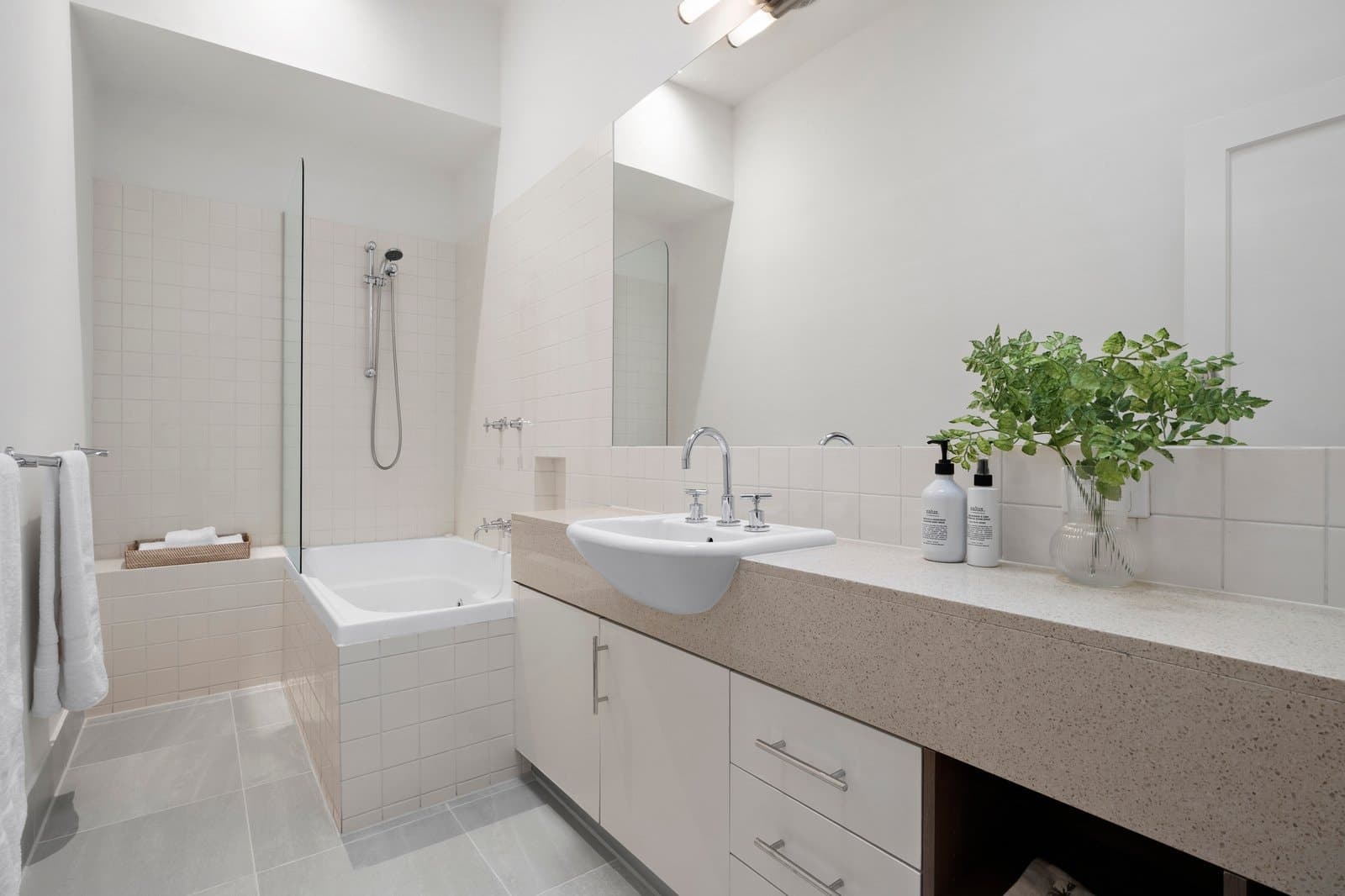 8 White Street, Glen Iris - Thumbnail 8