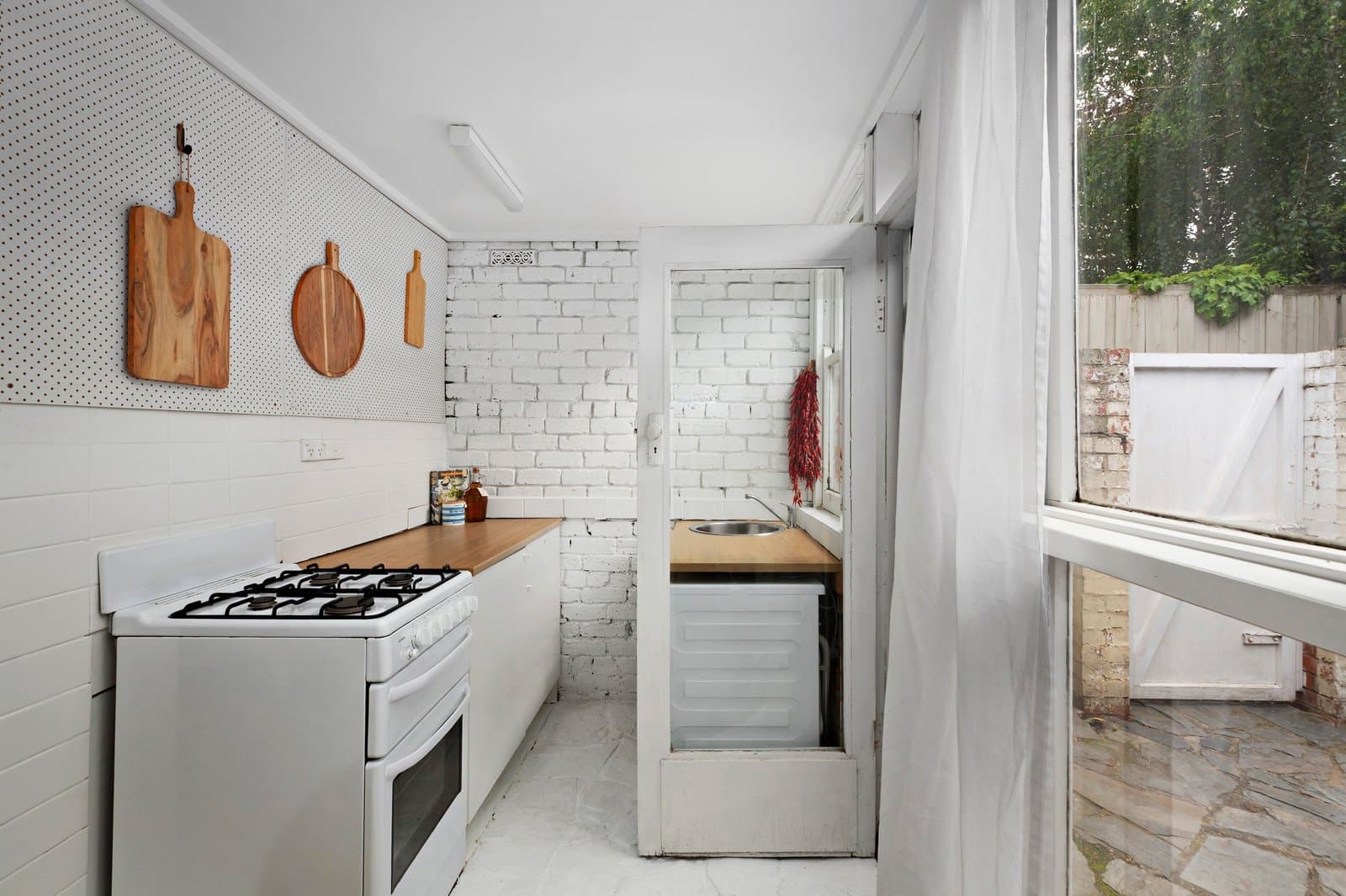 9 Young Street, Albert Park - Thumbnail 6