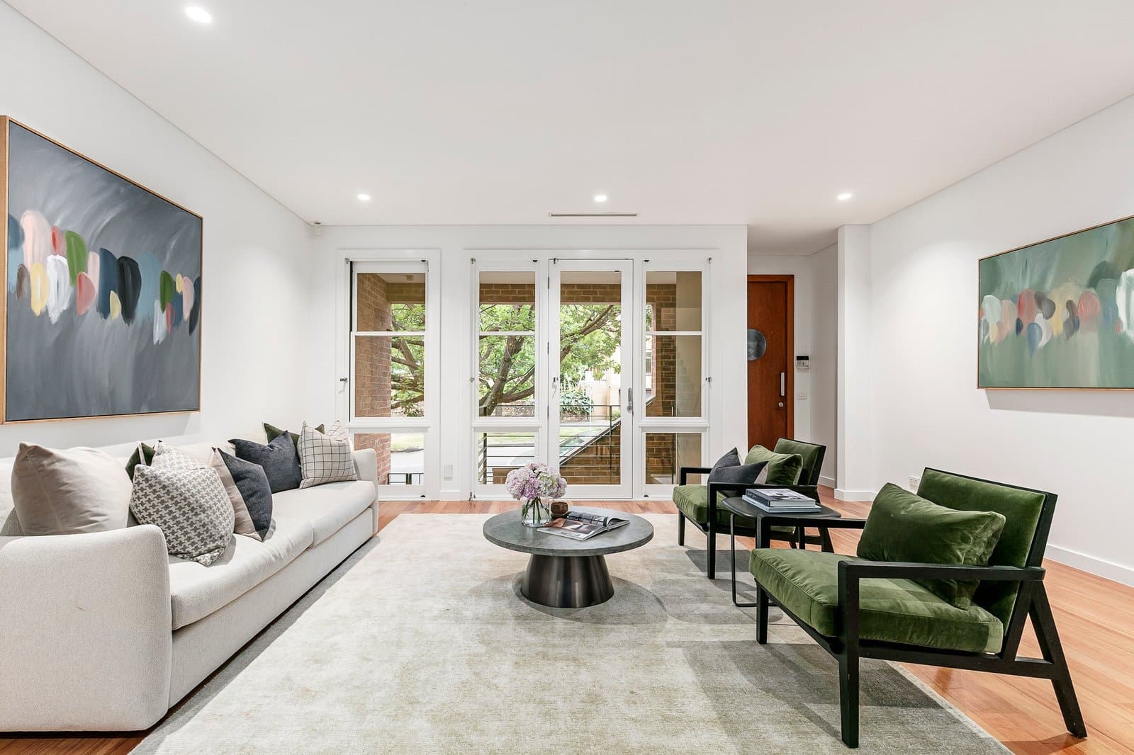 5 Tivoli Place, South Yarra - Thumbnail 3