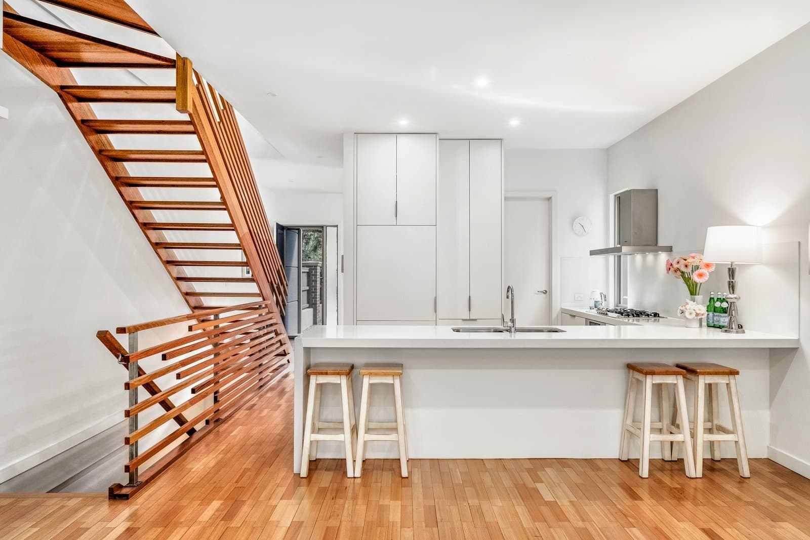 24a Wellington Street, Kew - Thumbnail 3