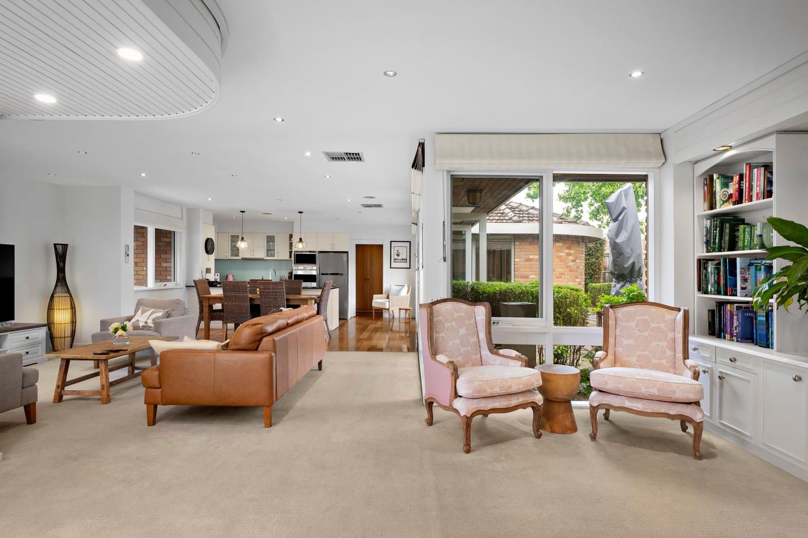 15 Rockingham Close, Kew - Thumbnail 5
