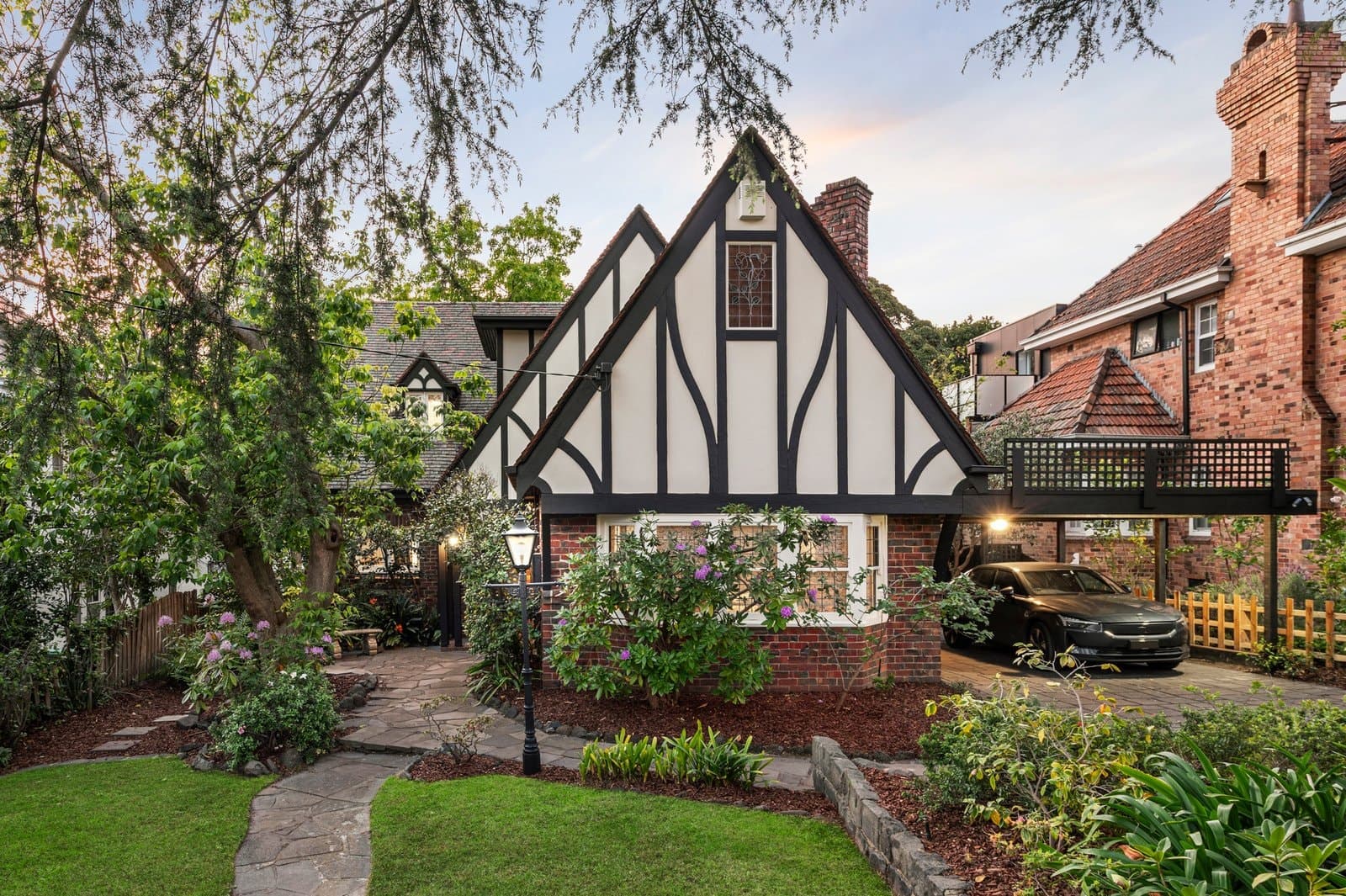 19 Howard Street, Kew - Thumbnail 2