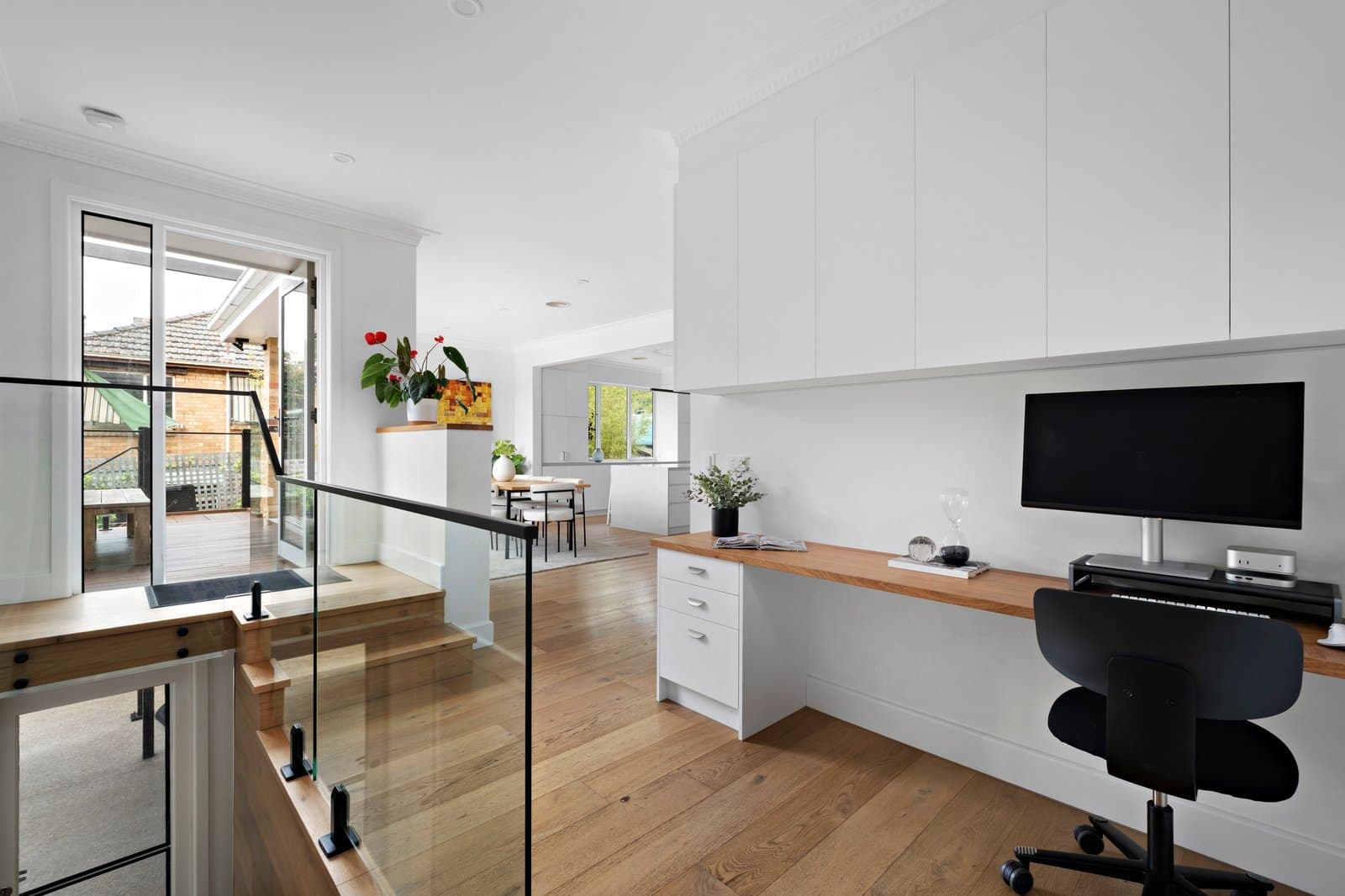 11 Baker Avenue, Kew East - Thumbnail 4