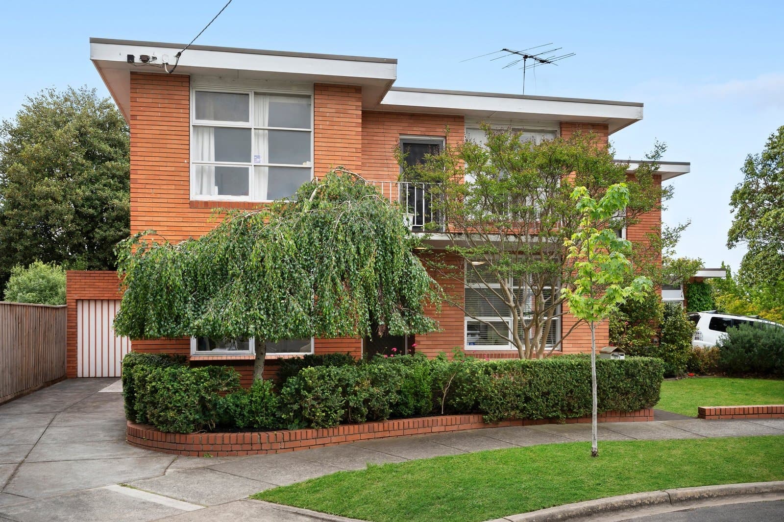1/1 Clee Street, McKinnon - Image 1