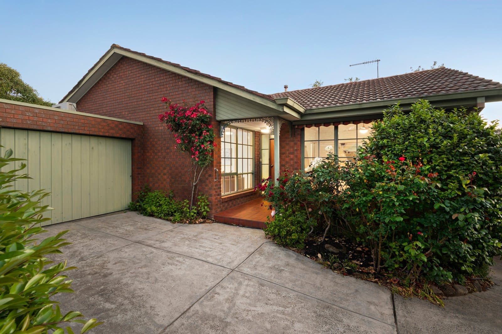 2/26 Cooloongatta Road, Camberwell - Image 1