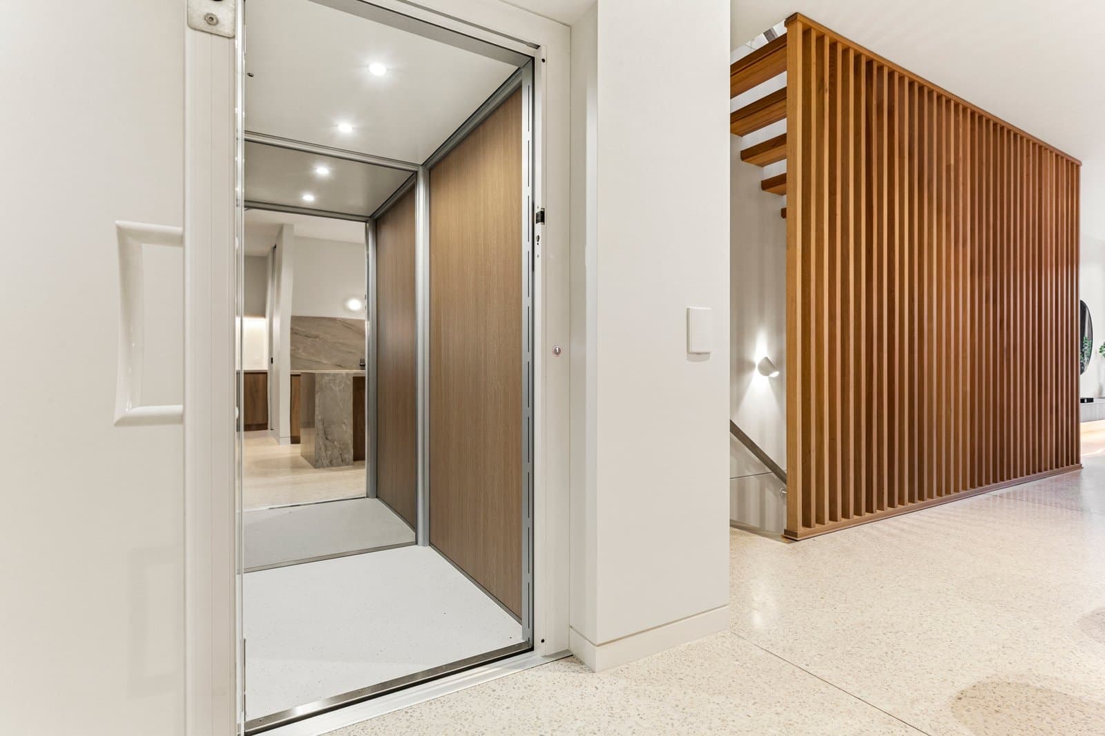 22 Saxby Road, Glen Iris - Thumbnail 4