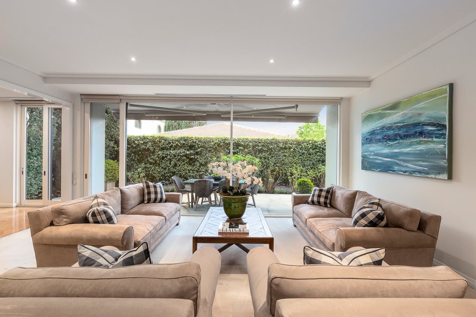 4/3 Washington Street, Toorak - Thumbnail 2