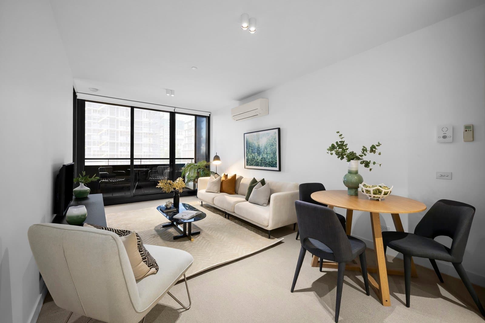 417/74 Queens Road, Melbourne - Thumbnail 3