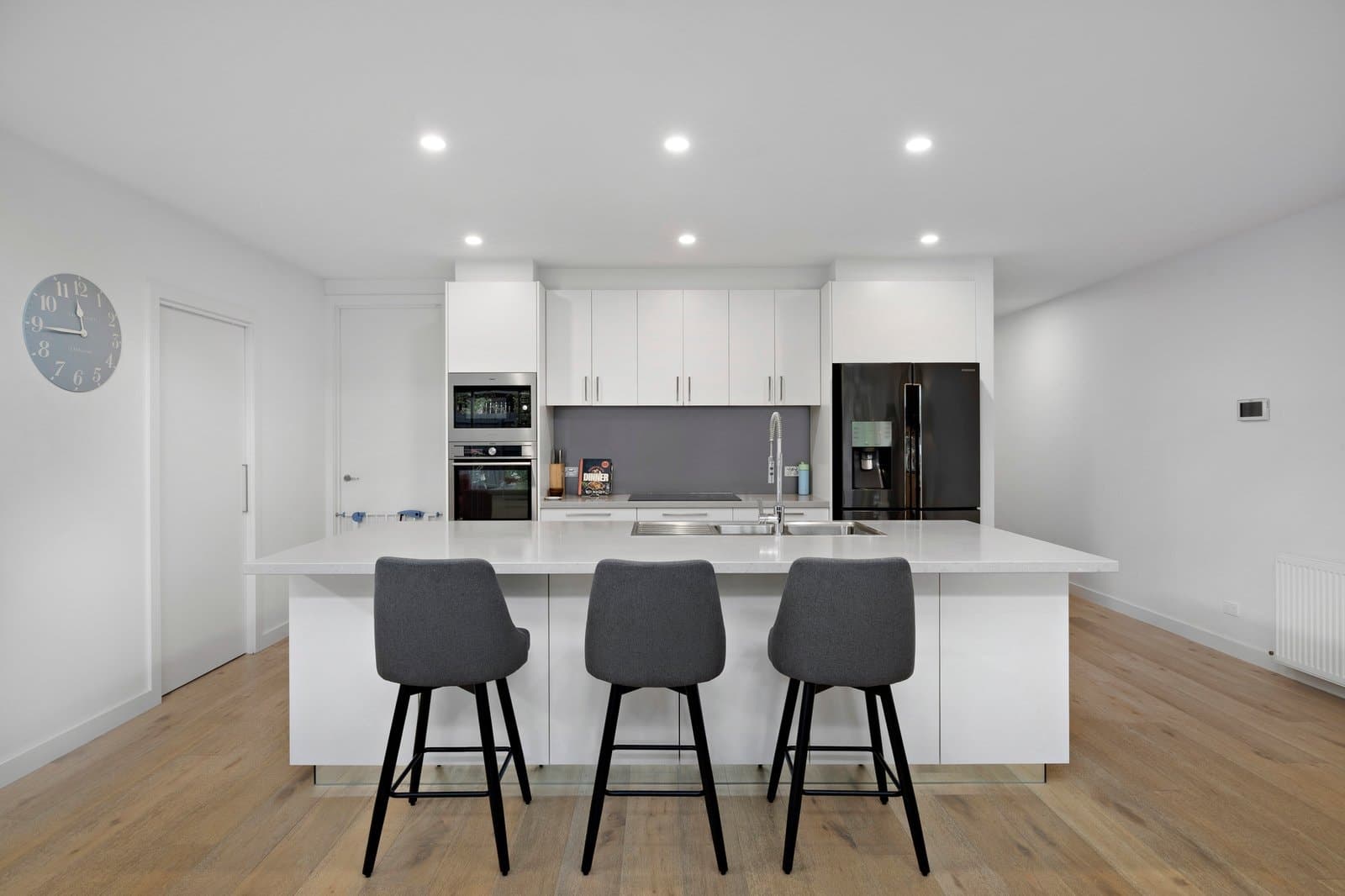 8 Campbell Grove, Mornington - Thumbnail 4