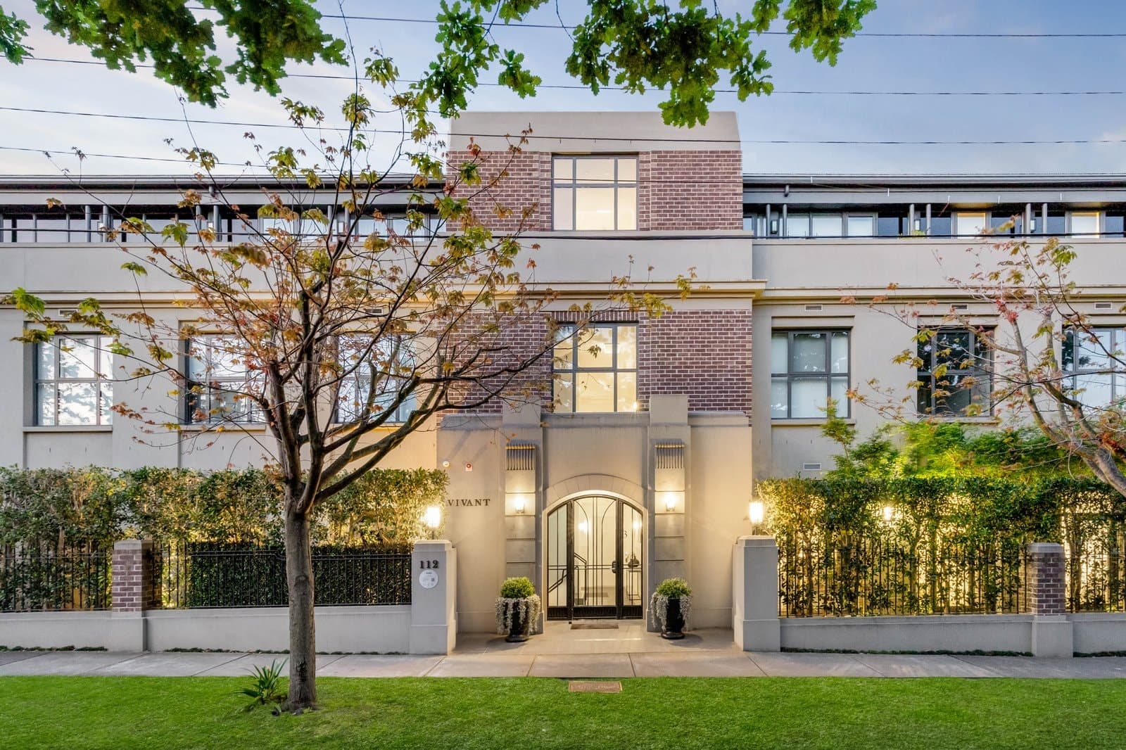 4/112 Burke Road, Malvern East - Image 1