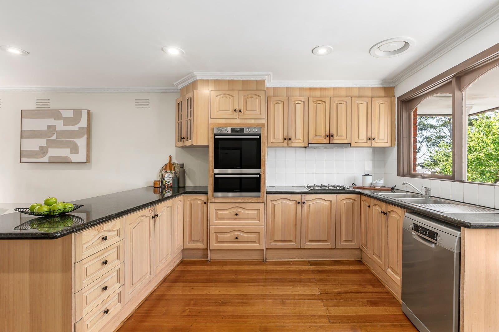 15 Cloverdale Close, Burwood East - Thumbnail 7