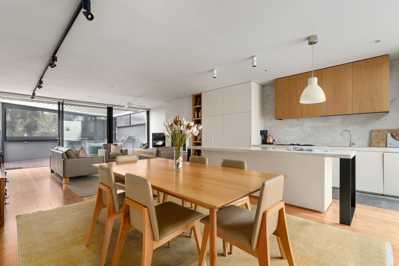 49 Fairbairn Road, Toorak - Thumbnail 3