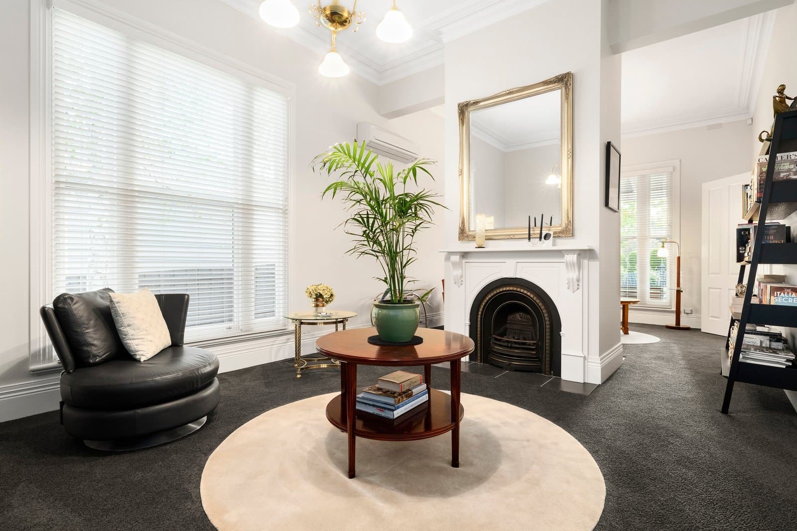 18 Laing Street, Mont Albert - Thumbnail 2