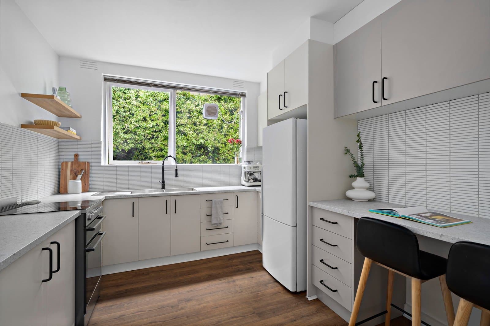 1/97 Barkly Street, St Kilda - Thumbnail 4