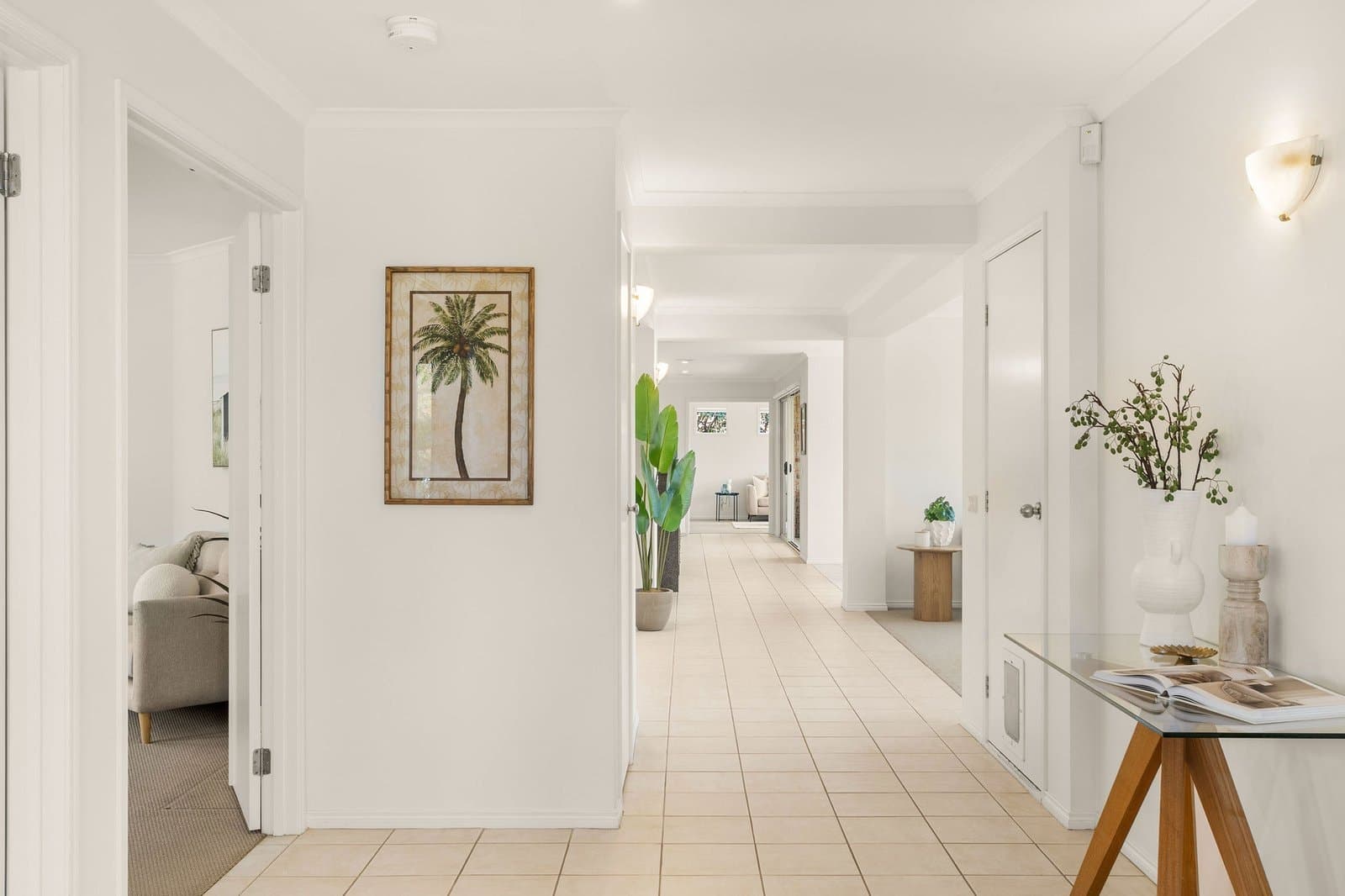 17 Emarald Close, Mornington - Thumbnail 2