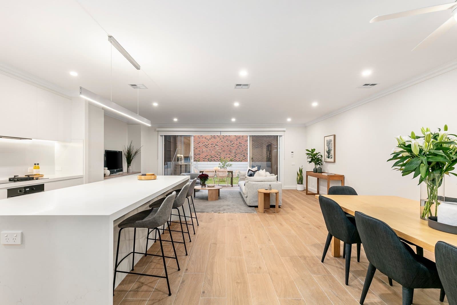 23 Avenue Road, Camberwell - Thumbnail 2