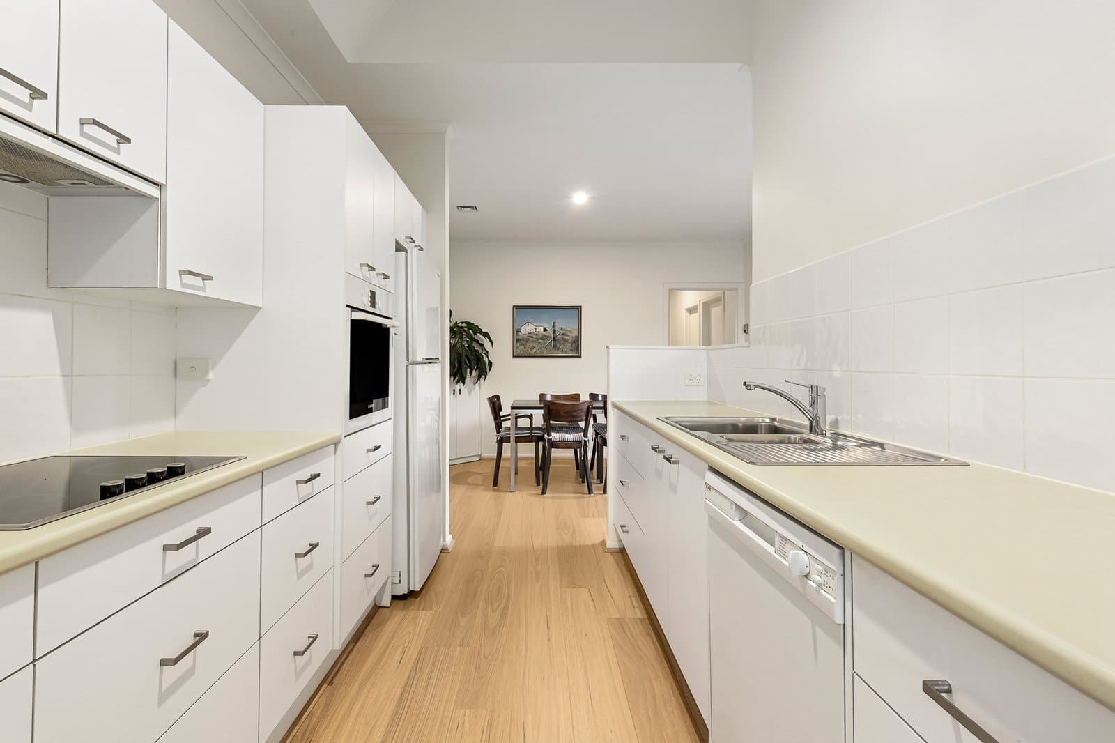 2/5 Leeds Street, Canterbury - Thumbnail 4