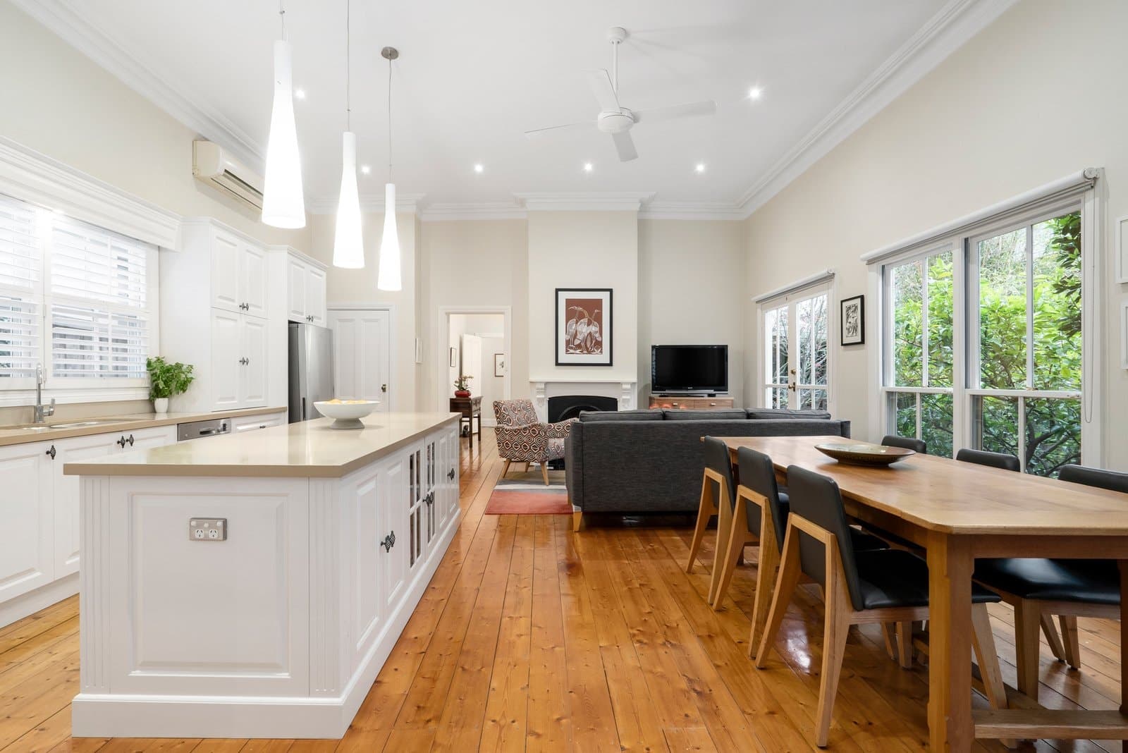 19 Clive Road, Hawthorn East - Thumbnail 2