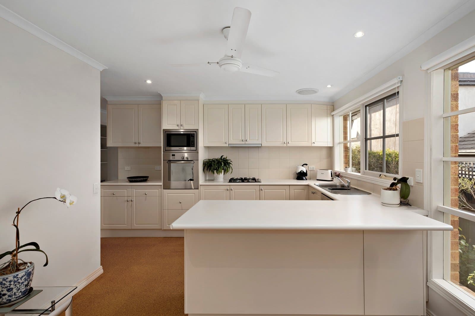 2/170 Finch Street, Glen Iris - Thumbnail 5