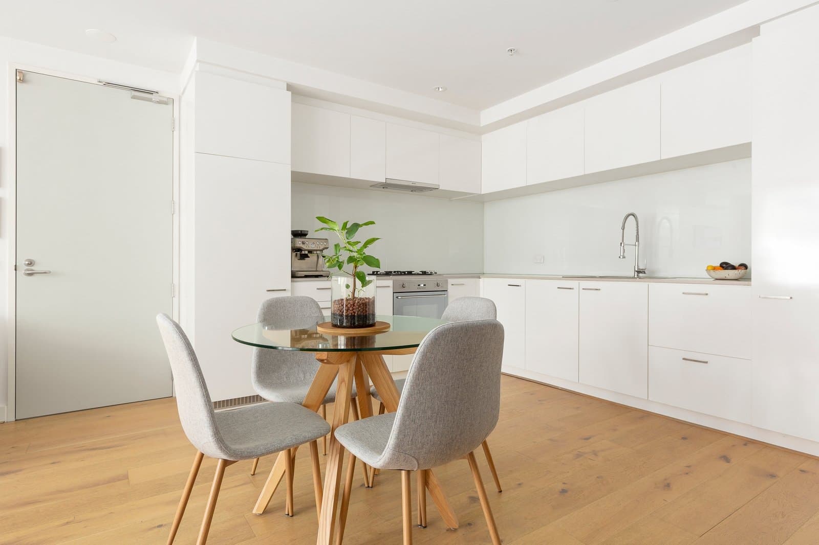 113/81 Asling Street, Brighton - Thumbnail 2