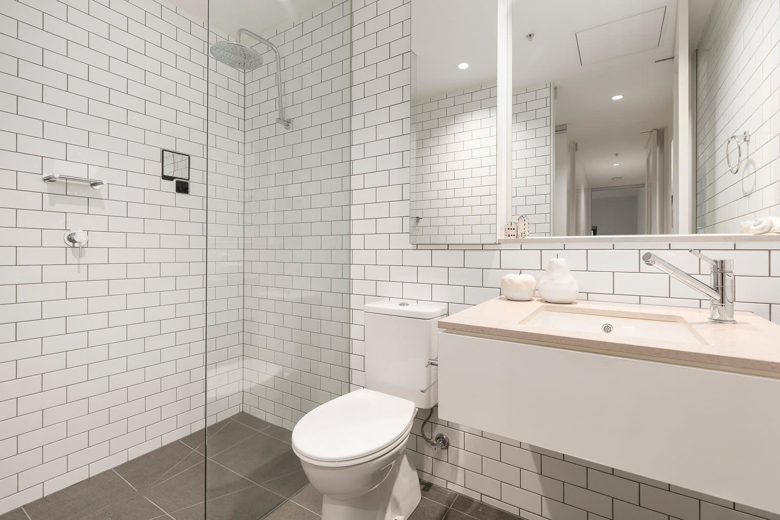 113/81 Asling Street, Brighton - Thumbnail 4