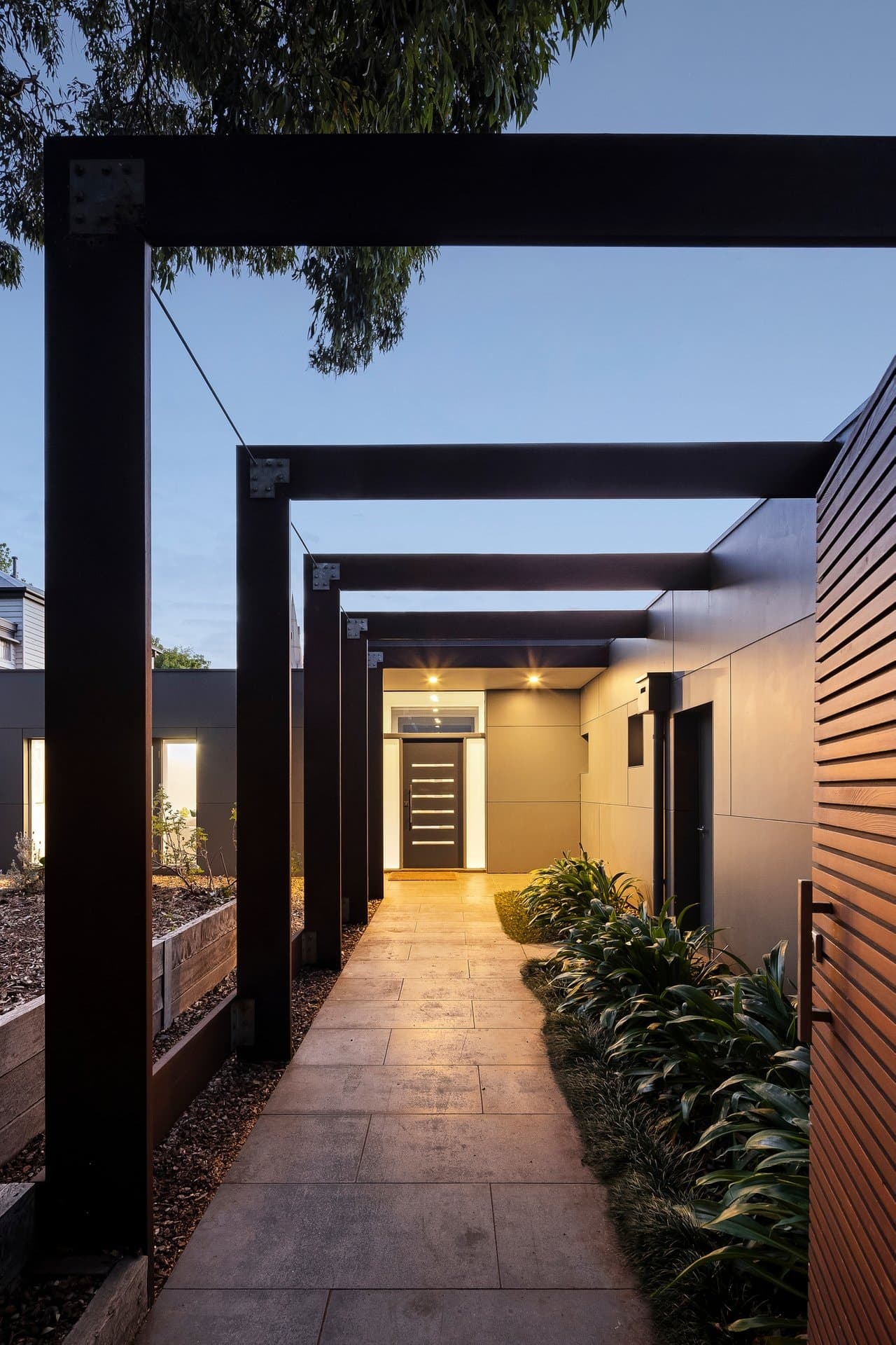 4 Collins Street, Brighton - Thumbnail 2