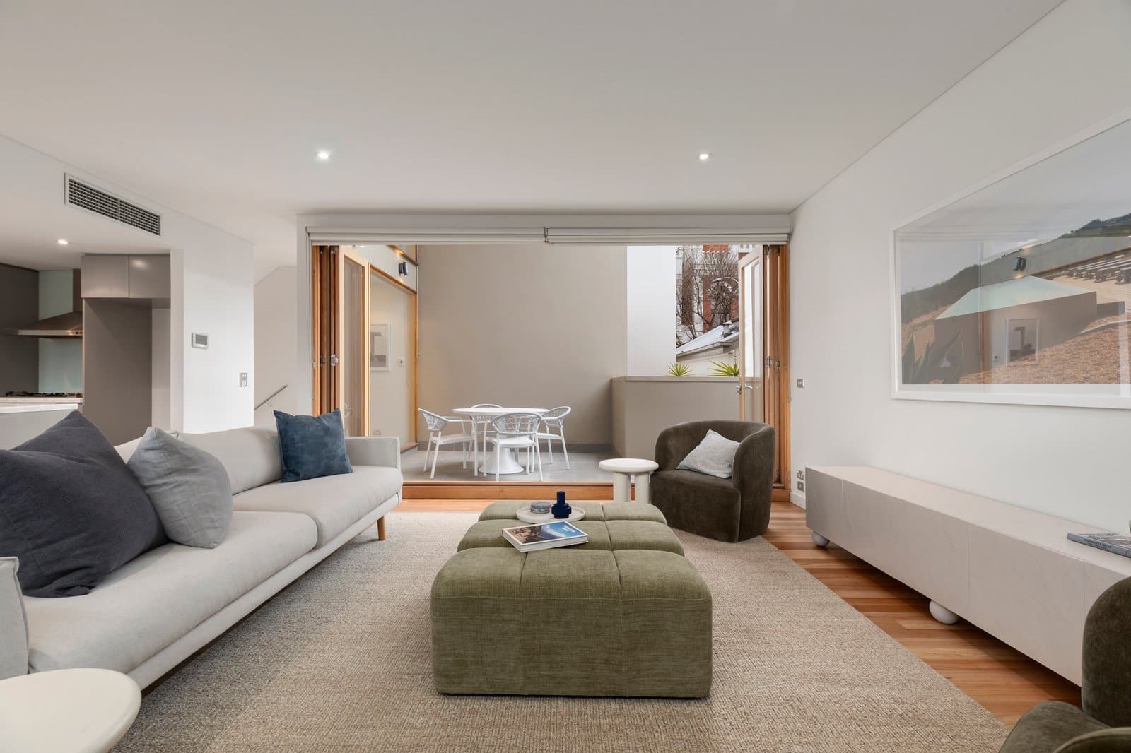 174 Powlett Street, East Melbourne - Thumbnail 8