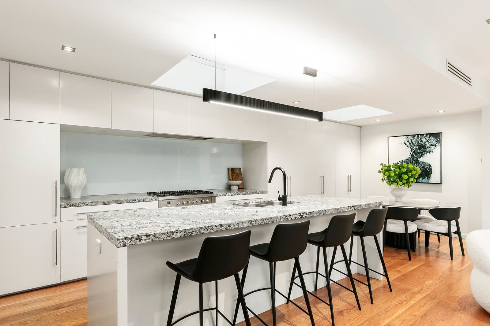 2/2 Hastings Road, Hawthorn East - Thumbnail 5