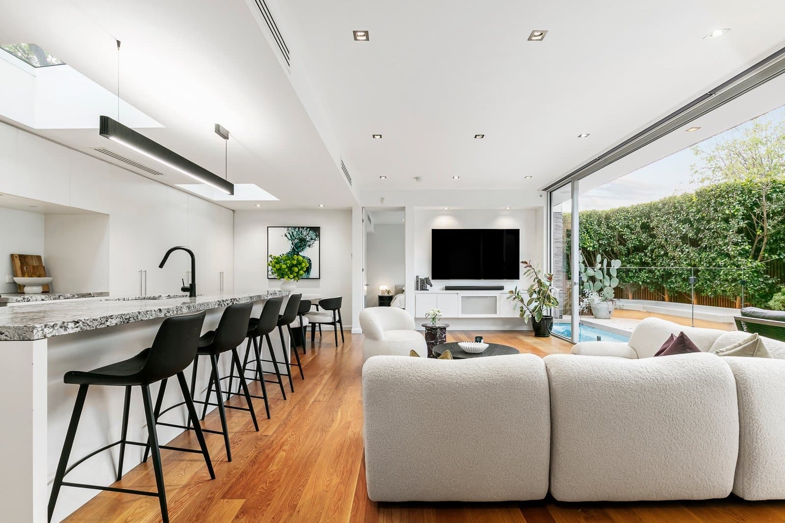 2/2 Hastings Road, Hawthorn East - Thumbnail 6