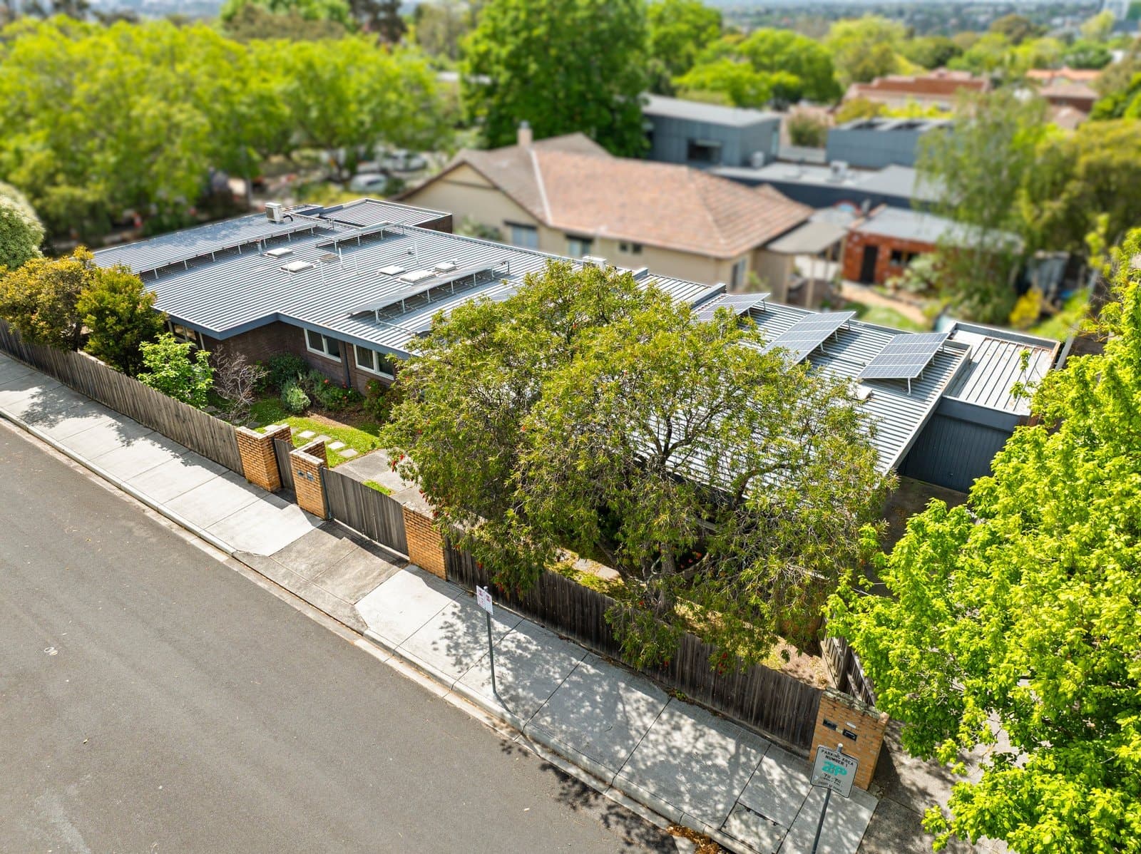 31 Grace Street, Mont Albert - Thumbnail 2