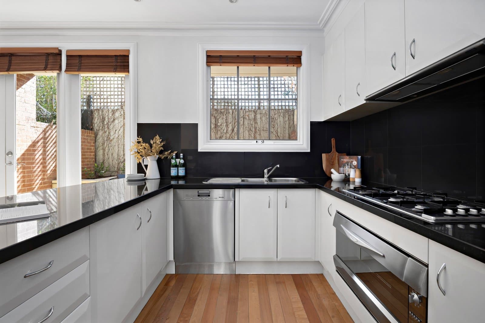 7/10 Lalbert Crescent, Prahran - Thumbnail 3