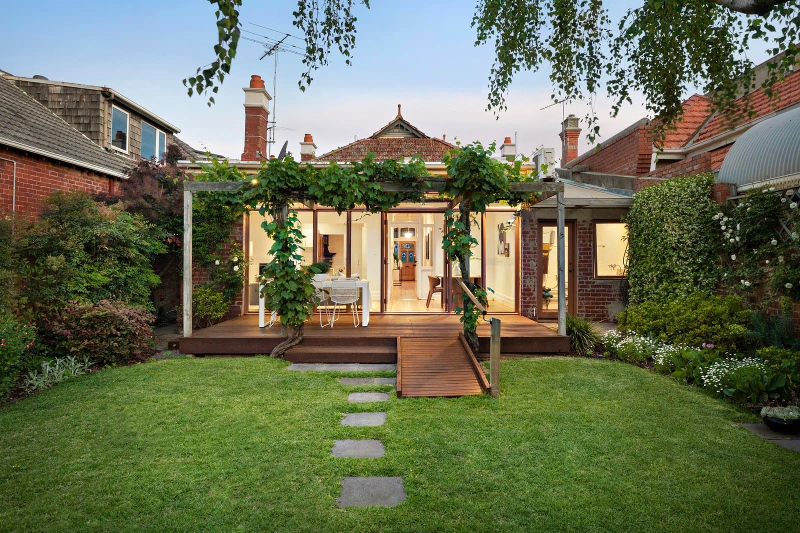 100 Nimmo Street, Middle Park - Thumbnail 2