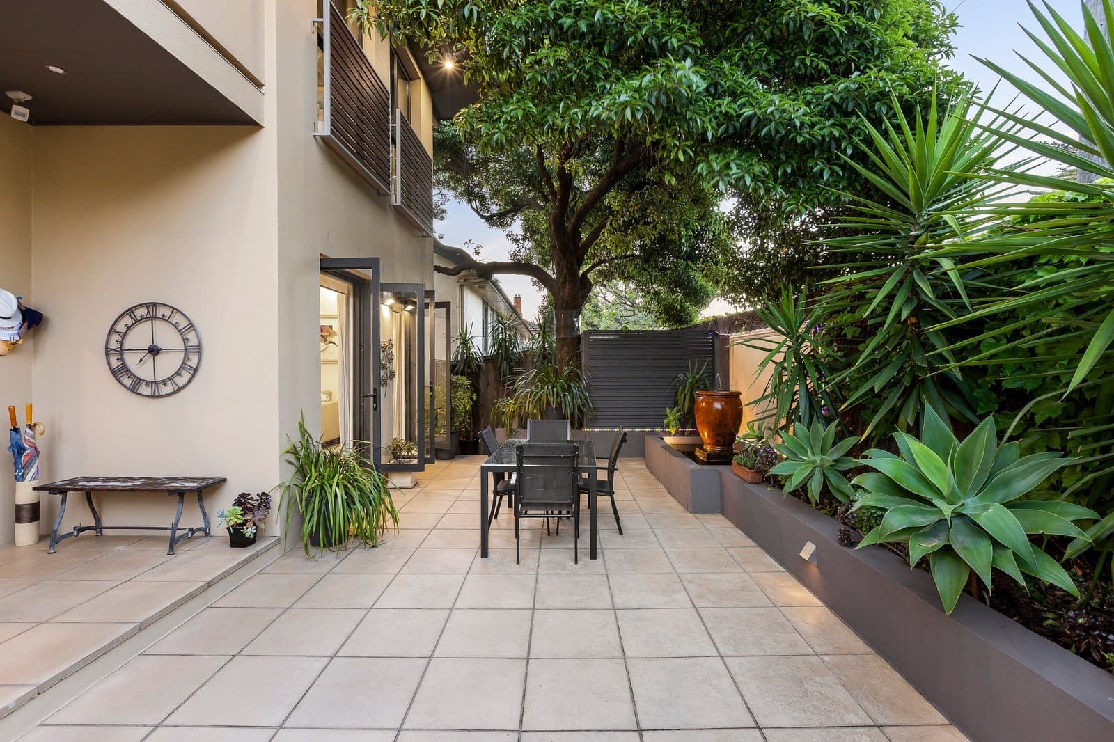 1/38 Riversdale Road, Hawthorn - Thumbnail 2