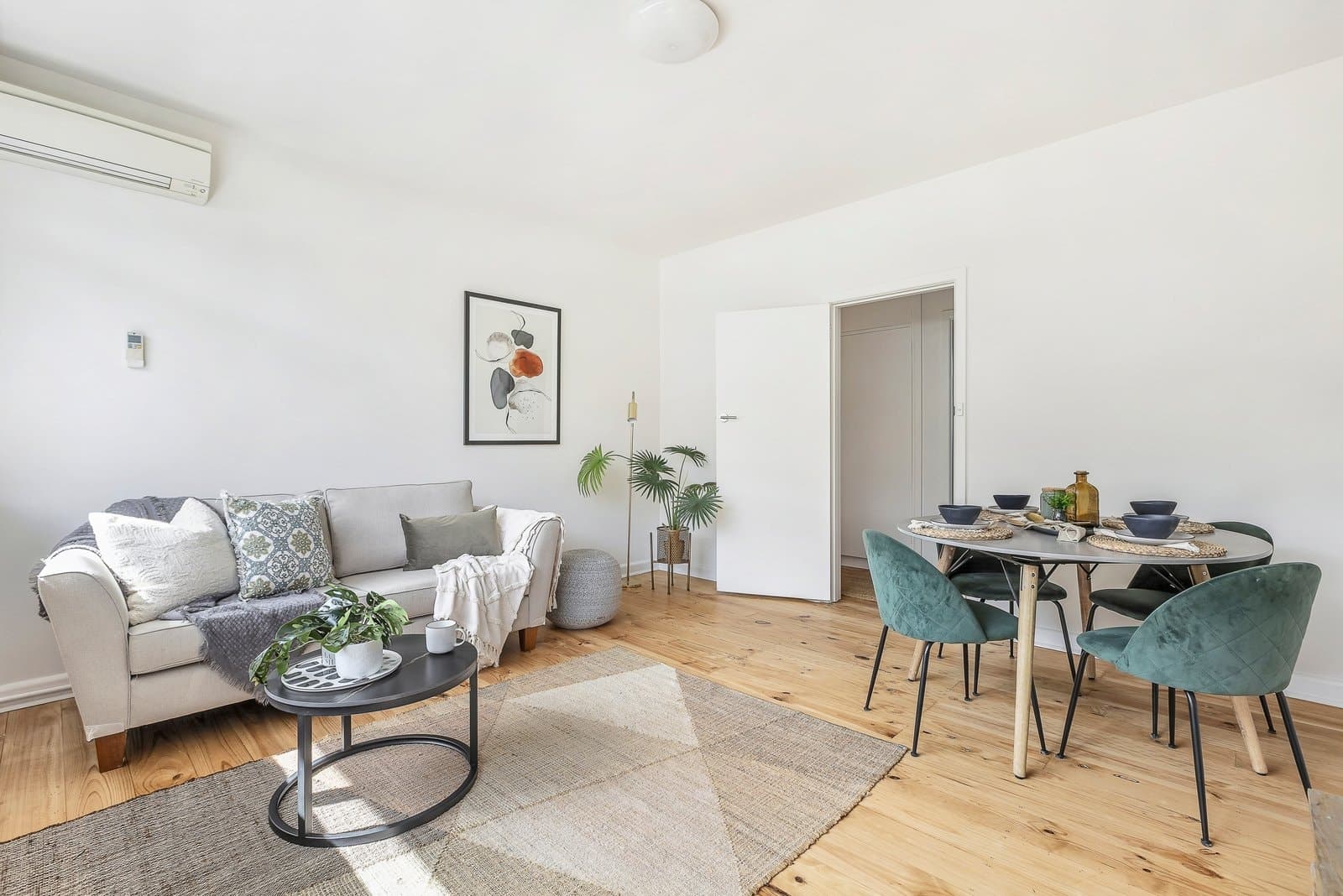 4/4 Osborne Avenue, Glen Iris - Image 1