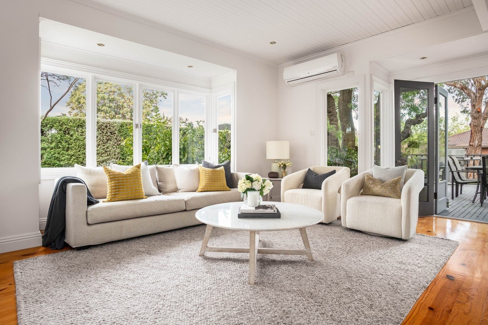 17 Essex Road, Surrey Hills - Thumbnail 2