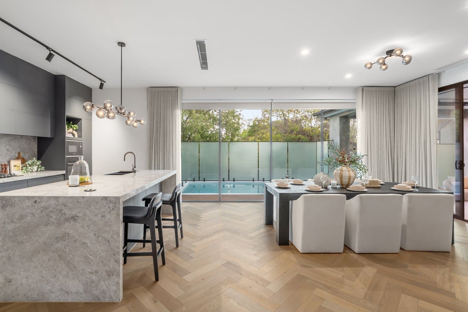 47 Dent Street, Glen Iris - Thumbnail 3