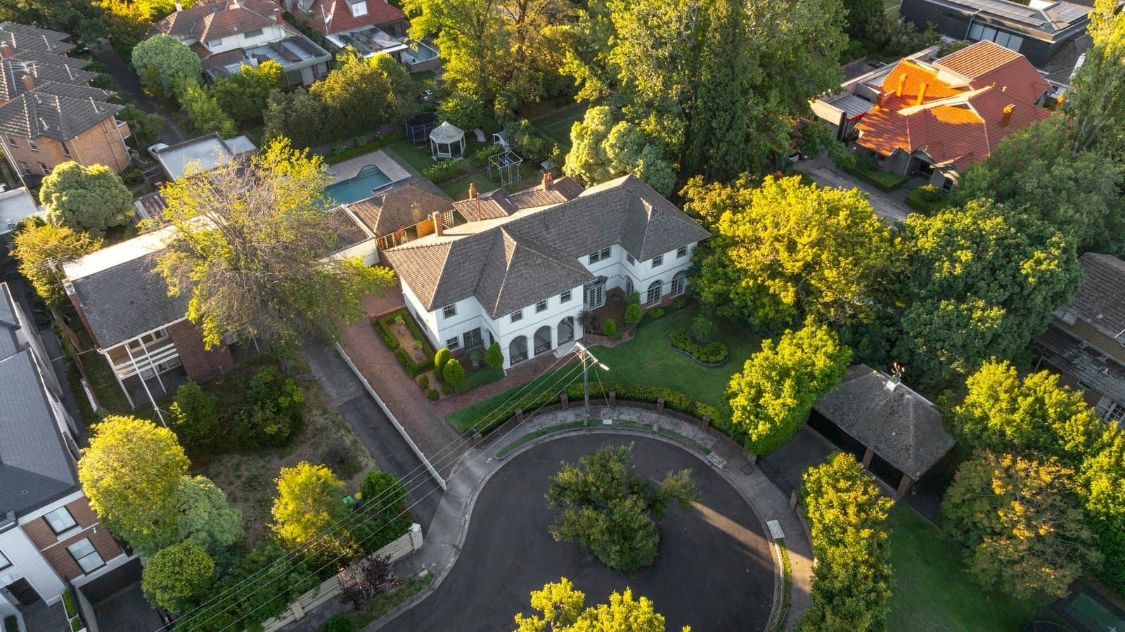 3 Daracombe Avenue, Kew - Image 1