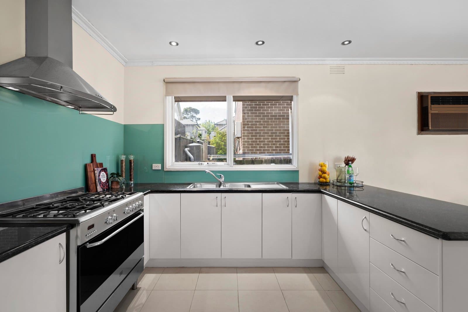 8 Nevada Street, Balwyn North - Thumbnail 4