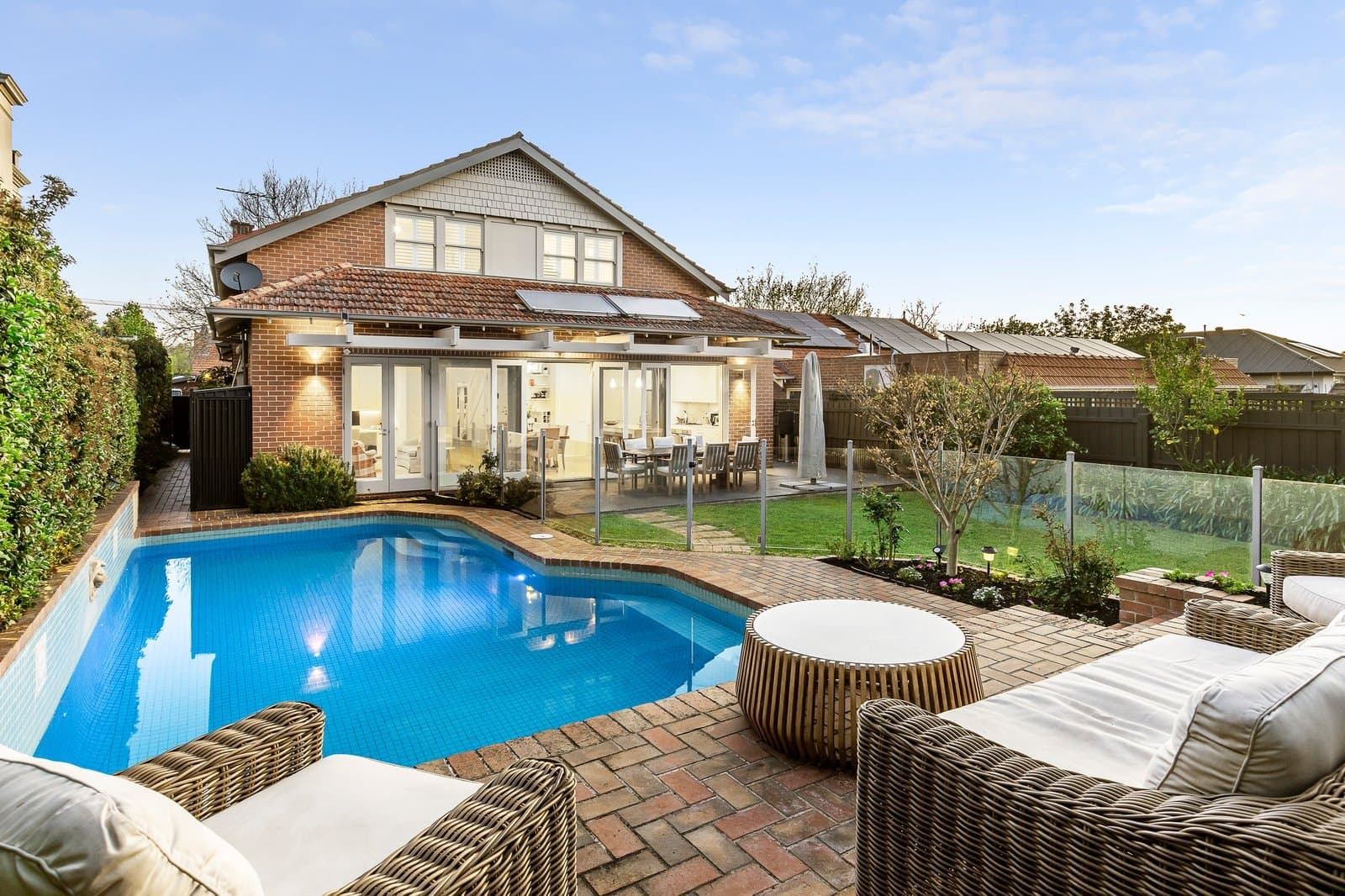 67 Leura Grove, Hawthorn East - Thumbnail 2